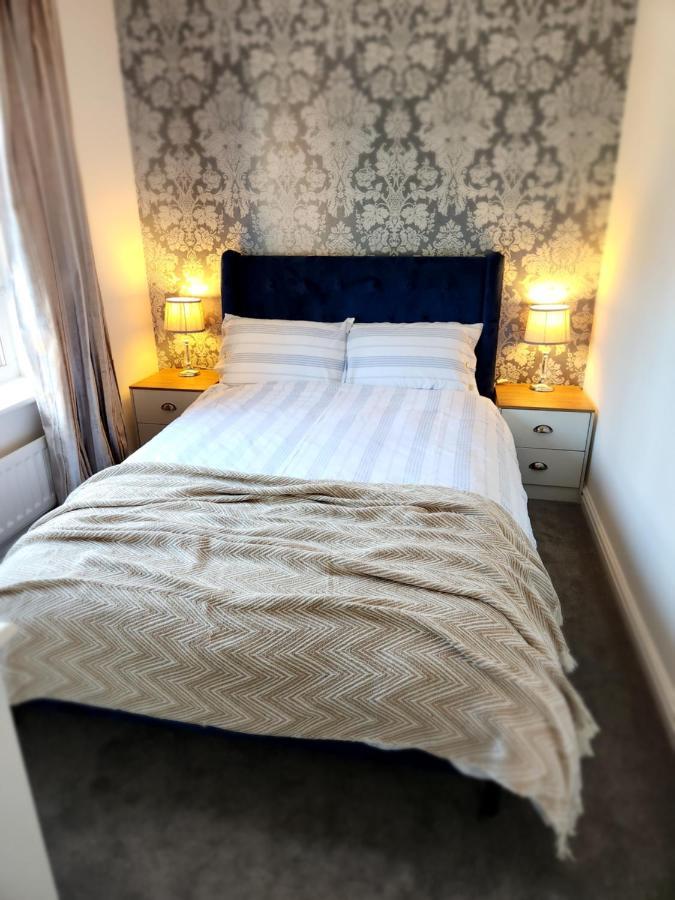 Home From Home 3 Bed,2 Bath House With Garden&Parking Near Centre&Tram Stop Шефилд Екстериор снимка